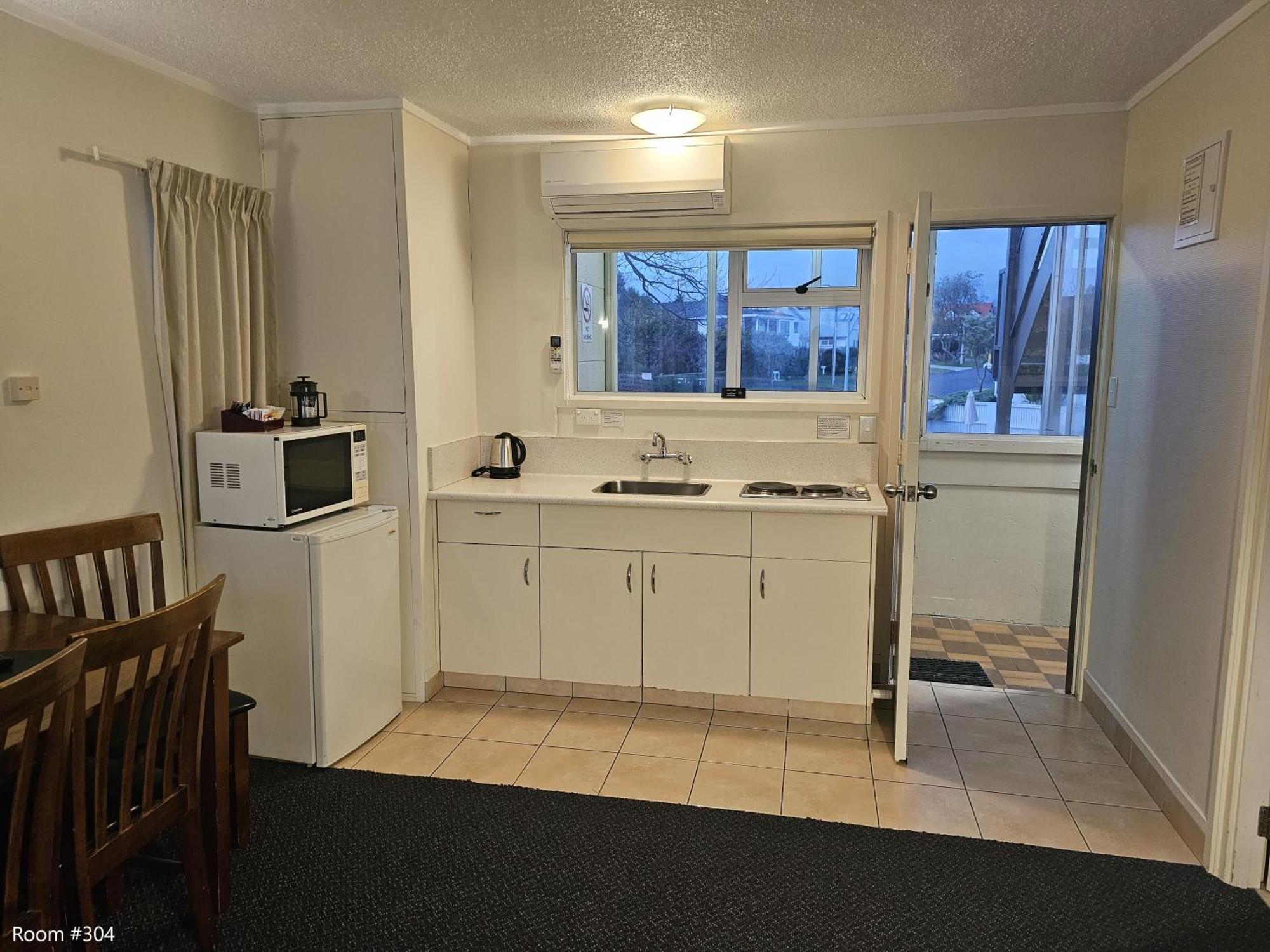 Tui Oaks Motel Taupo Exterior photo